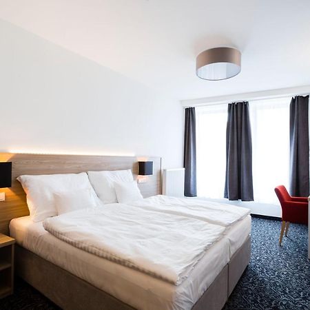 Hotel Koflik ストラコニツェ エクステリア 写真