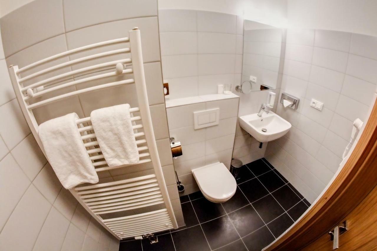 Hotel Koflik ストラコニツェ エクステリア 写真
